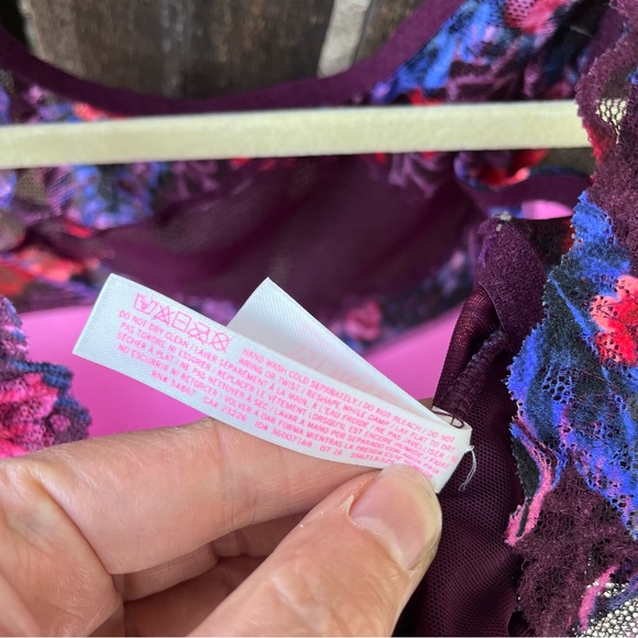 Victoria’s Secret Pink Floral Lace High Neck Push Up Bralette Sz M-DD - Picture 11 of 11